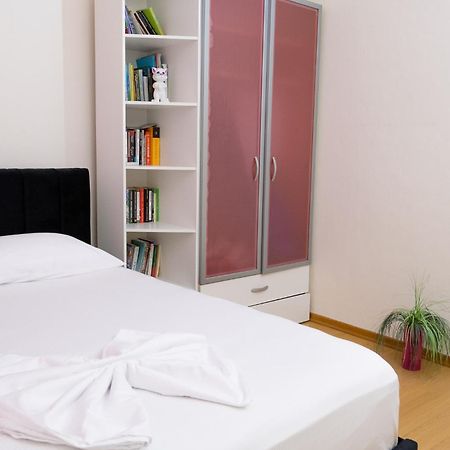 Albjona Guesthouse 地拉那 外观 照片