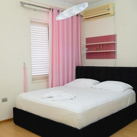 Albjona Guesthouse 地拉那 外观 照片