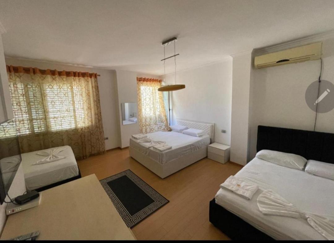 Albjona Guesthouse 地拉那 外观 照片