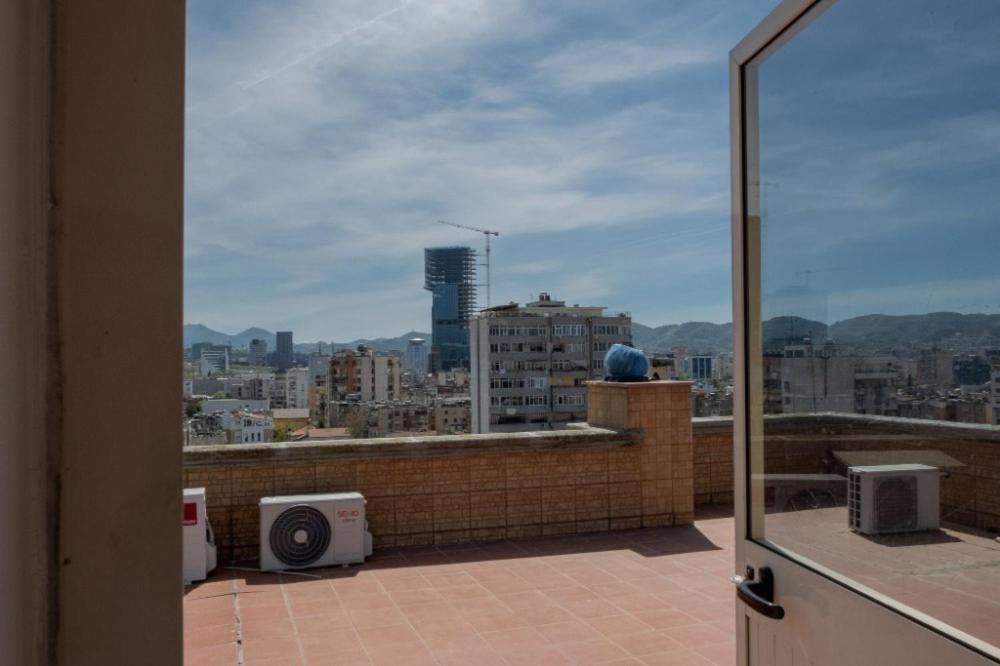 Albjona Guesthouse 地拉那 外观 照片